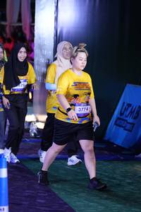 BIB: 3774
                            <button type="button" onclick="openModal(26261392)" class="btn btn-primary btn-sm float-right btn-popup" data-toggle="modal" data-target=".modal-high-quality">
                        <i class="fas fa-shopping-cart"></i> Add to Cart
                    </button>
                                            <button type="button" onclick="isThisMe(26261392, true)" class="btn btn-success btn-sm float-right btn-popup btn-isme hidden" data-toggle="tooltip" data-placement="bottom" title="นี่คือรูปของคุณใช่ไหม คลิกที่นี่เพื่อเอาเข้าอัลบั้ม">
                        <i class="fas fa-plus"></i> Add to album
                    </button>
                    <button type="button" onclick="isThisMe(26261392, false)" class="btn btn-warning btn-sm float-right btn-popup btn-isnotme hidden">
                        <i class="fas fa-ban"></i> Remove from album
                    </button>